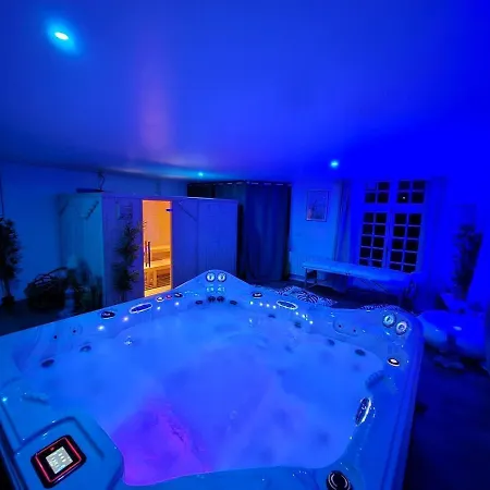 Villa Chateau - Montboisier - Piscine Sauna - 1h Paris *
